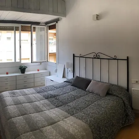 Apartamento En La Playa * Pineda de Mar